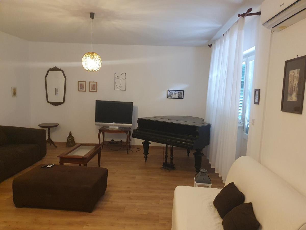 Apartment Lana Traù Esterno foto